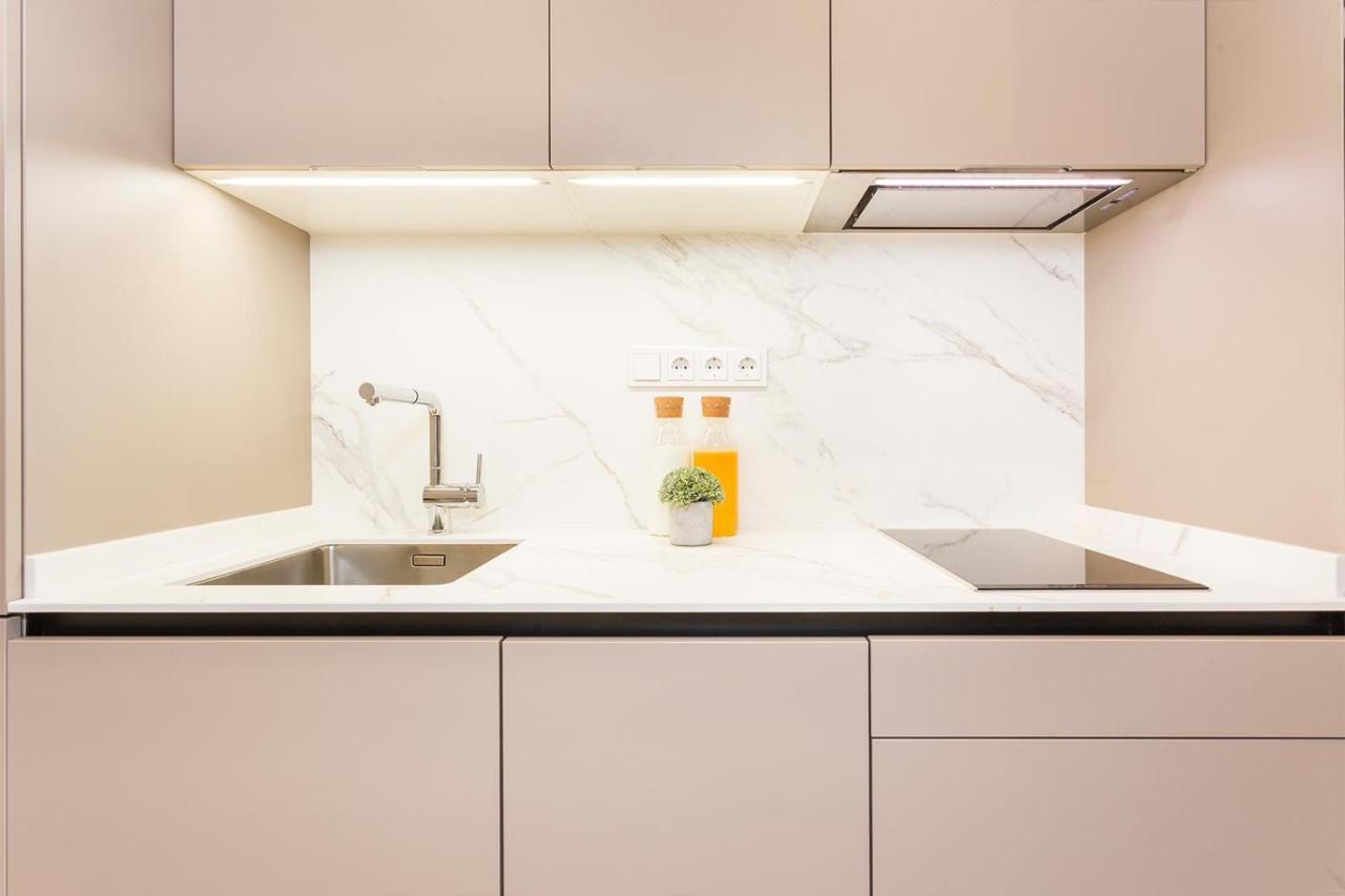 Cozy Apartment Close To Passeig De Gracia บาร์เซโลนา ภายนอก รูปภาพ